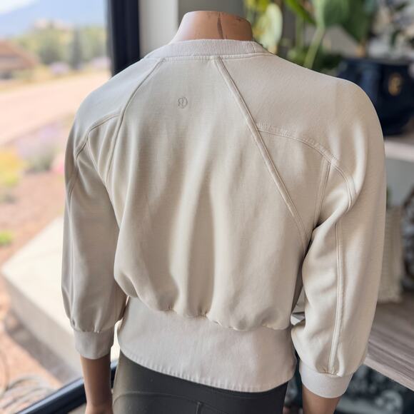 Lululemon, Softstreme Ribbed Hem Pullover in Natural Ivory, Women’s Size 6 - Picture 8 of 10